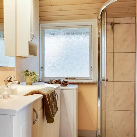 Semesterbostad Eveline - 800m From The Sea By Interhome *