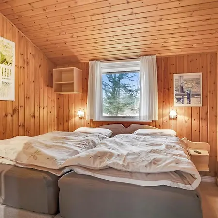Eveline - 800m From The Sea By Interhome Semesterbostad