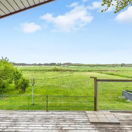 Eveline - 800m From The Sea By Interhome Сasa de vacaciones *