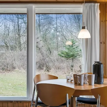 Eveline - 800m From The Sea By Interhome